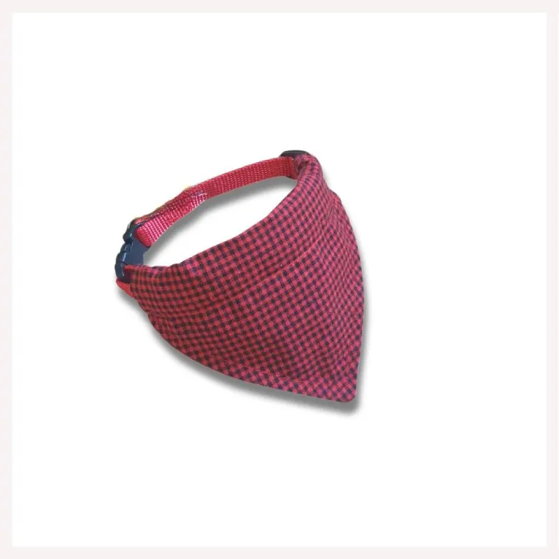 A a Pets' 2in1 Scarf Collar for Cats and Dogs in Gingham Design