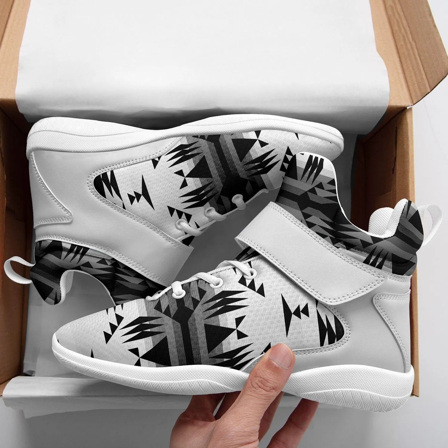 Between the Mountains White and Black Ipottaa Basketball / Sport High Top Shoes