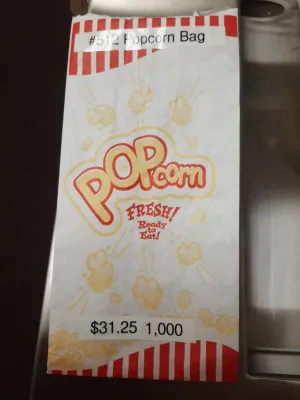 Popcorn Bags with Popcorn Imprint (512)