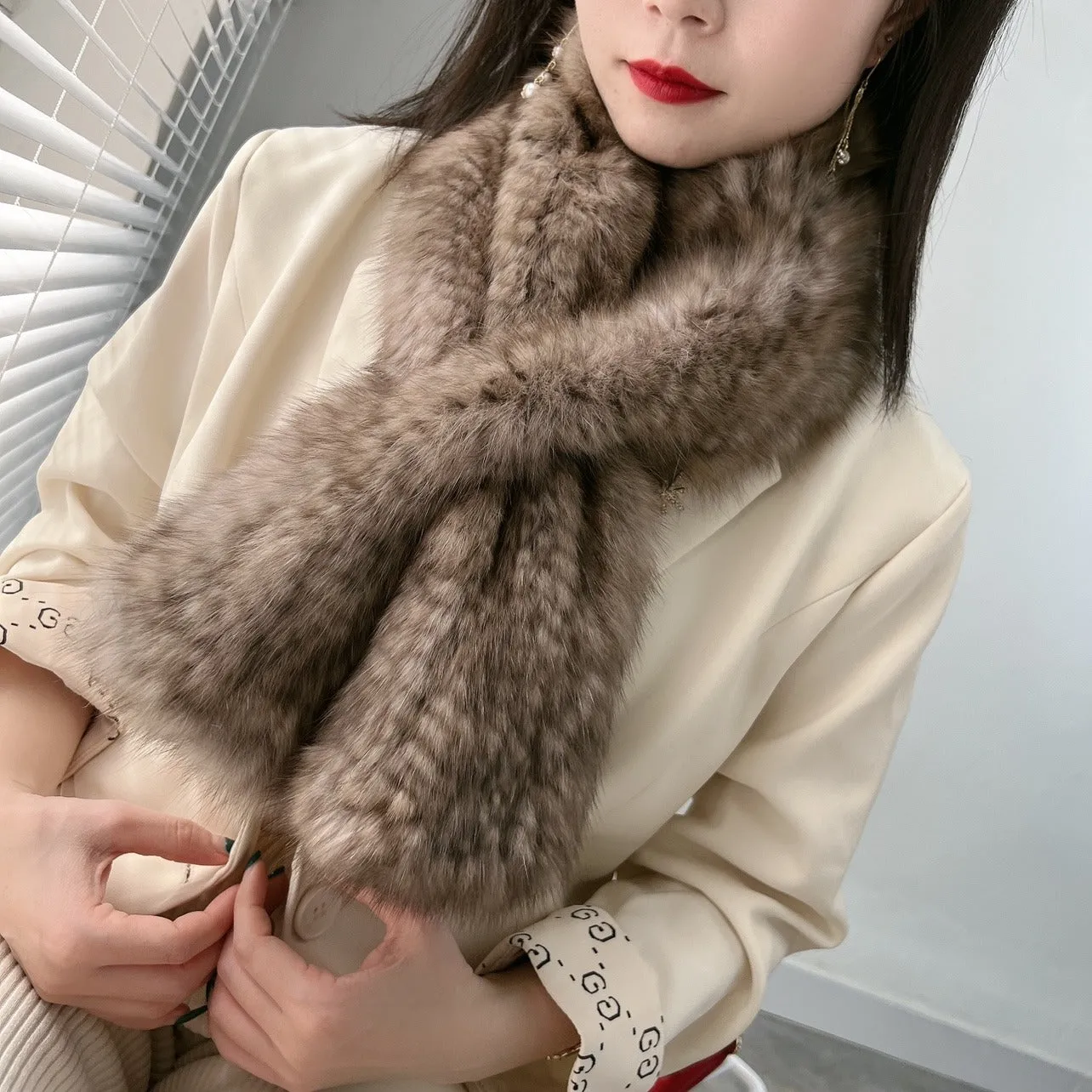 Sable scarf Winter mink scarf temperament sable fur scarf warm and soft double-sided fur neck scarf