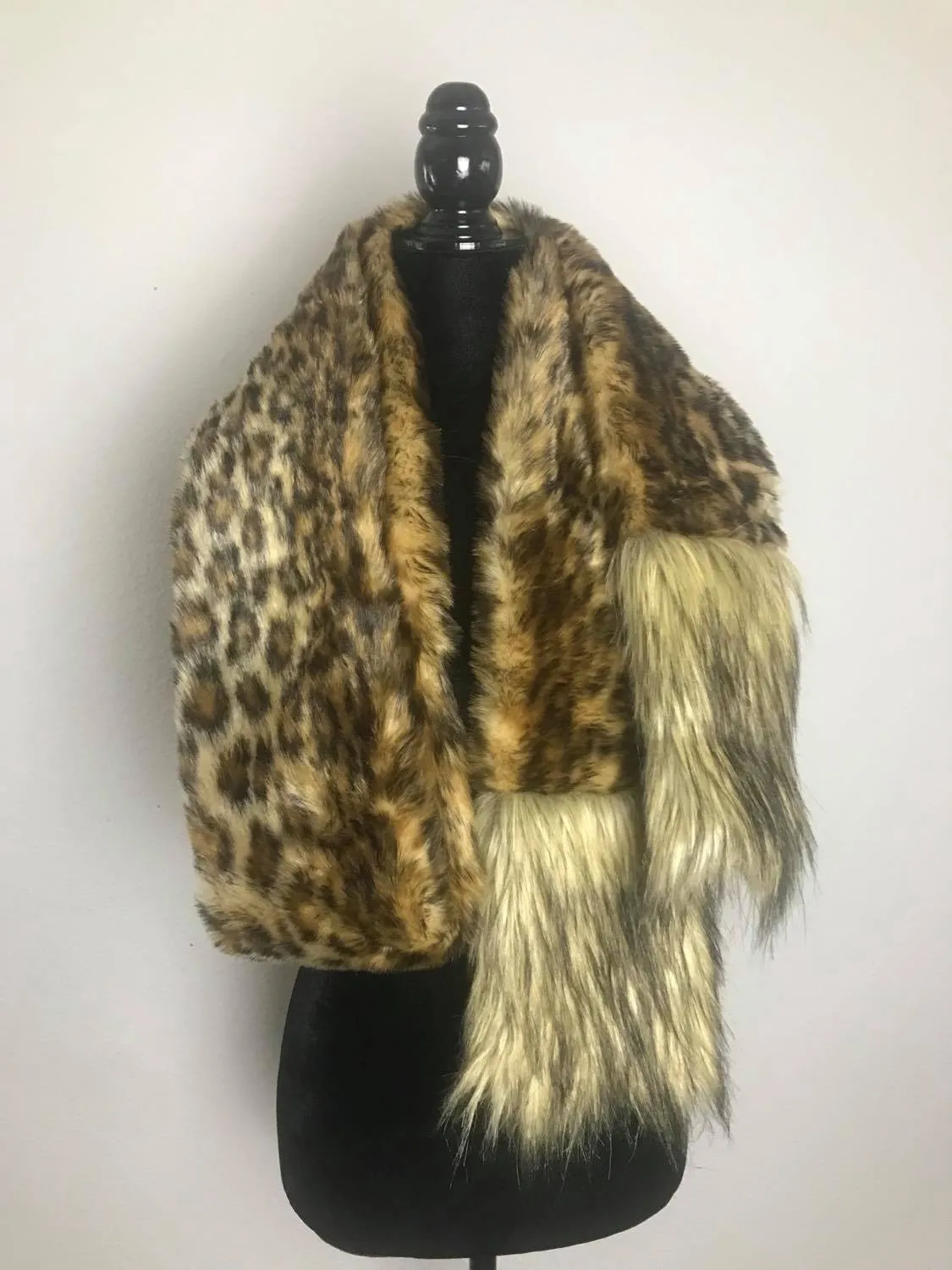 Scarf in Leopard