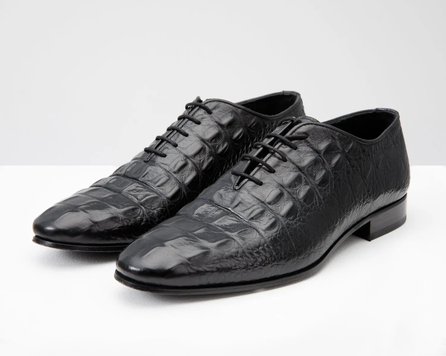 The Randor Black Leather Oxford Men Shoe