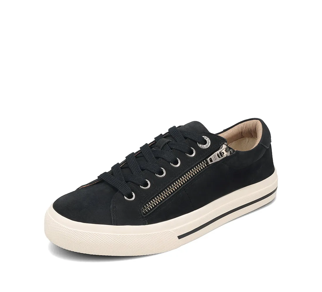 Women's Taos Z Soul Lux Color: Black Nubuck